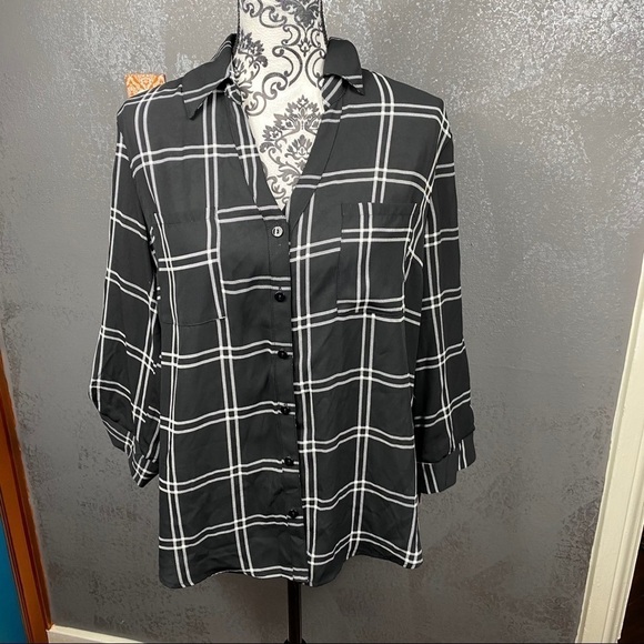 BCX plaid roll tab button up collared blouse - Picture 3 of 12